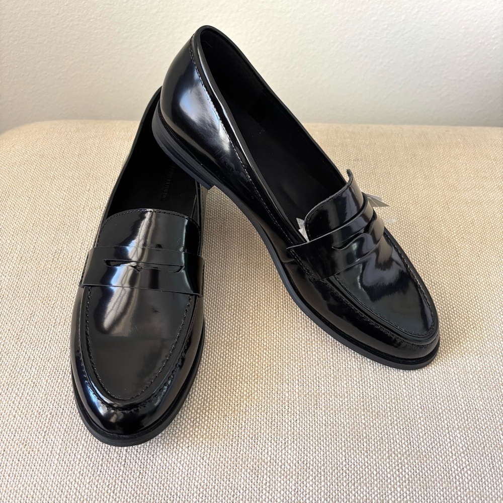 Banana Republic Factory Classic Loafer NWT Black Patent Leather Preppy 8
